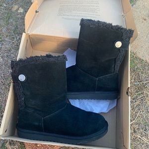 UGG boots women’s size 9